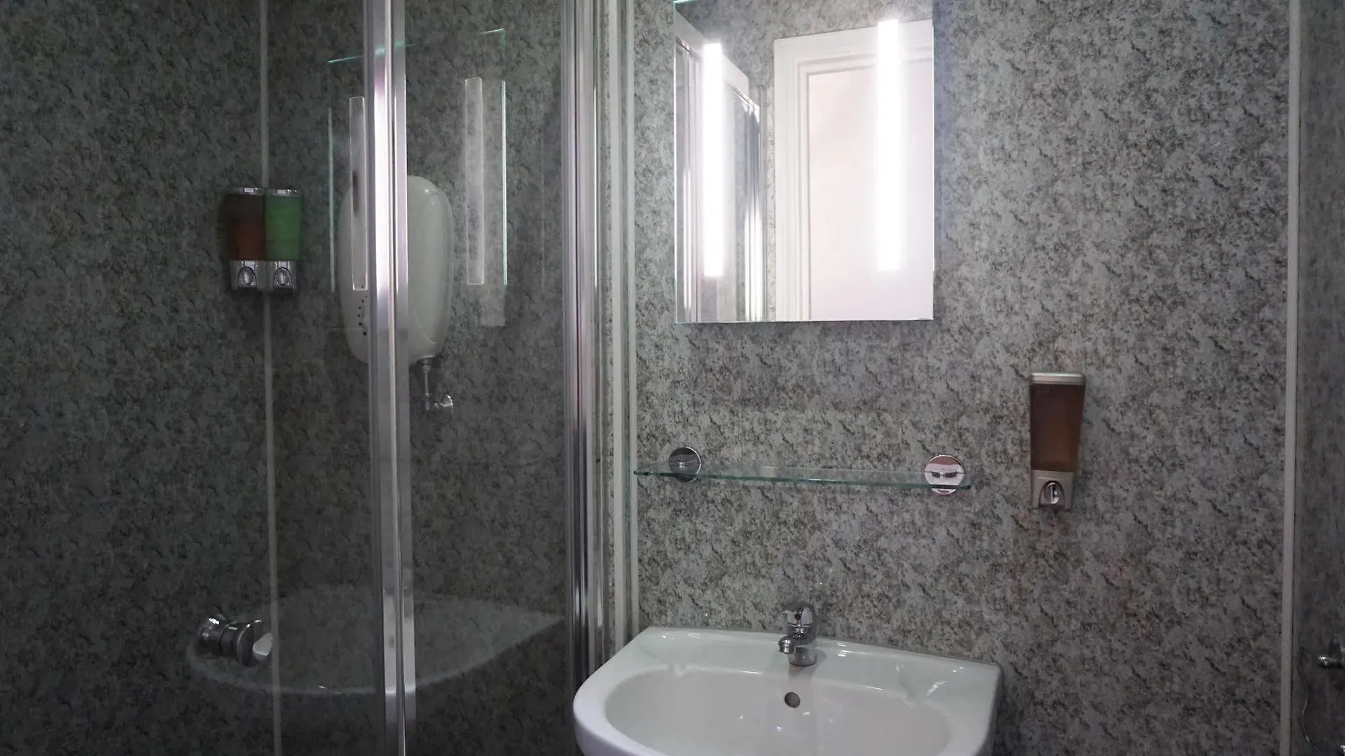 Hotel Accommodation London Bridge